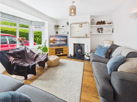 4 bedroom Detached house for sale in Wallis Drive, Bramley, RG26