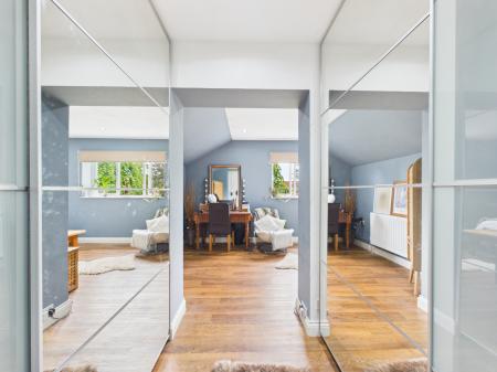 4 bedroom Detached house for sale in Wallis Drive, Bramley, RG26