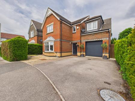 Wallis Drive, Bramley, RG26