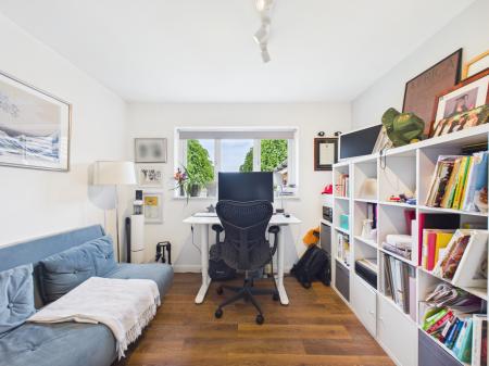 4 bedroom Detached house for sale in Wallis Drive, Bramley, RG26