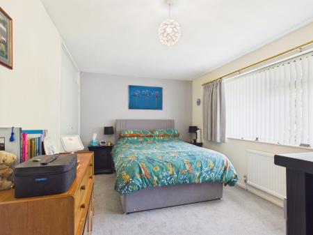 4 bedroom Detached house for sale in Silchester Road, Pamber Heath, RG26