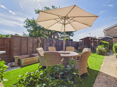 4 bedroom Detached house for sale in Silchester Road, Pamber Heath, RG26