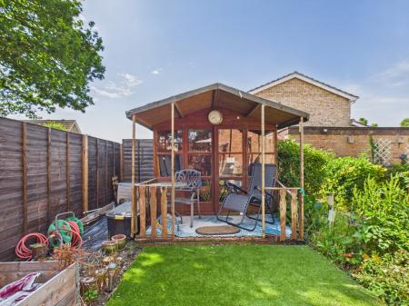 4 bedroom Detached house for sale in Silchester Road, Pamber Heath, RG26