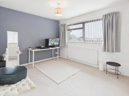 4 bedroom Detached house for sale in Silchester Road, Pamber Heath, RG26