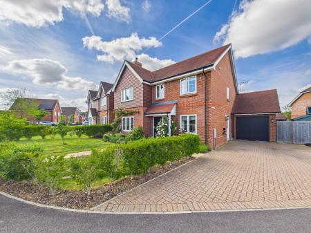 4 bedroom Detached house for sale in Centenary Fields, Bramley, RG26