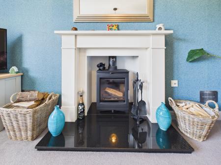 4 bedroom Detached house for sale in Centenary Fields, Bramley, RG26