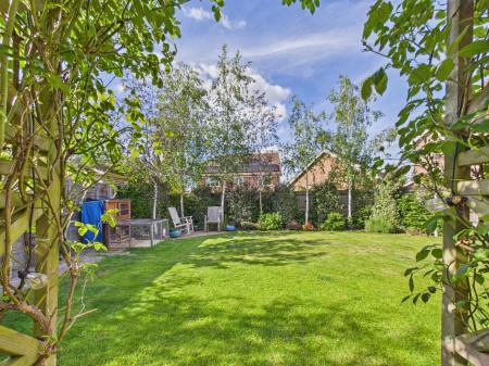4 bedroom Detached house for sale in Centenary Fields, Bramley, RG26