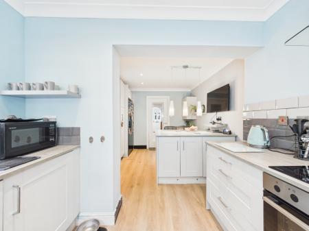 3 bedroom Detached house for sale in Droxford Crescent, Tadley, RG26