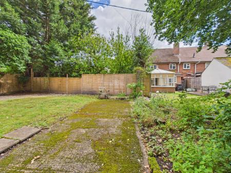 1 bedroom Semi-detached house to let in Stephens Close, Mortimer Common, RG7