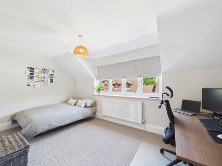 4 bedroom Detached house for sale in Penbere Close, Pamber Heath, RG26