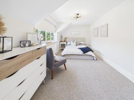 4 bedroom Detached house for sale in Penbere Close, Pamber Heath, RG26