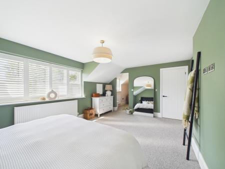 4 bedroom Detached house for sale in Penbere Close, Pamber Heath, RG26