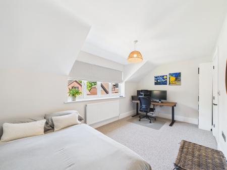 4 bedroom Detached house for sale in Penbere Close, Pamber Heath, RG26