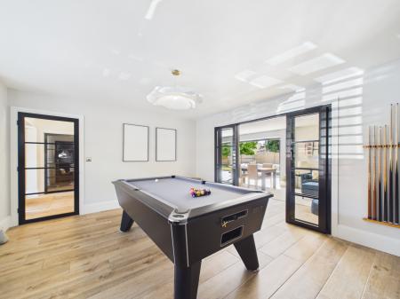 4 bedroom Detached house for sale in Penbere Close, Pamber Heath, RG26