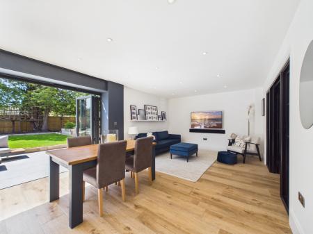 4 bedroom Detached house for sale in Penbere Close, Pamber Heath, RG26