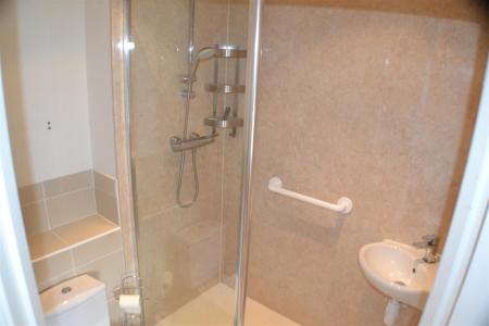 2 bedroom Flat to let in Blackthorn Close, Tadley, RG26