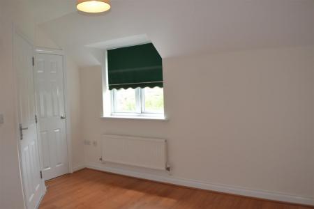 2 bedroom Flat to let in Blackthorn Close, Tadley, RG26
