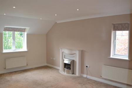 2 bedroom Flat to let in Blackthorn Close, Tadley, RG26