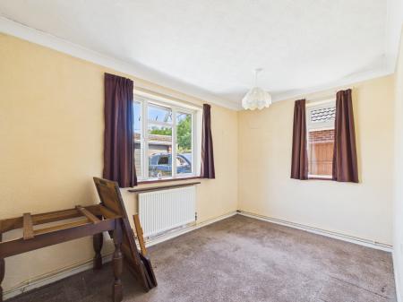 3 bedroom Detached bungalow for sale in Silchester Road, Pamber Heath, RG26