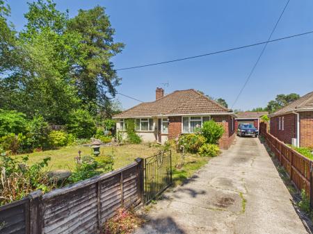 Silchester Road, Pamber Heath, RG26