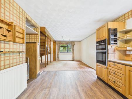 5 bedroom Detached house for sale in Admoor Lane, Bradfield, RG7
