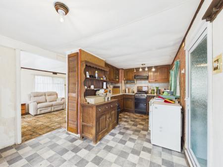 3 bedroom Park home for sale in Second Avenue, Ravenswing, Aldermaston, RG7