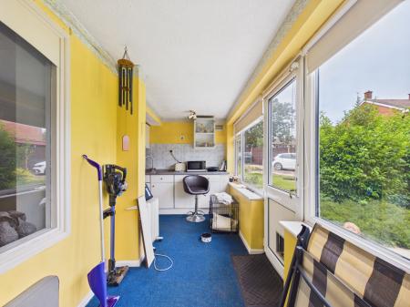 3 bedroom End of terrace house for sale in Stephens Road, Tadley, RG26