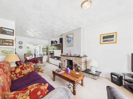 3 bedroom End of terrace house for sale in Stephens Road, Tadley, RG26