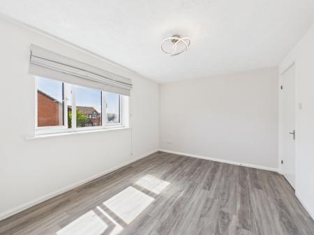 2 bedroom Flat to let in Odette Gardens, Tadley, RG26