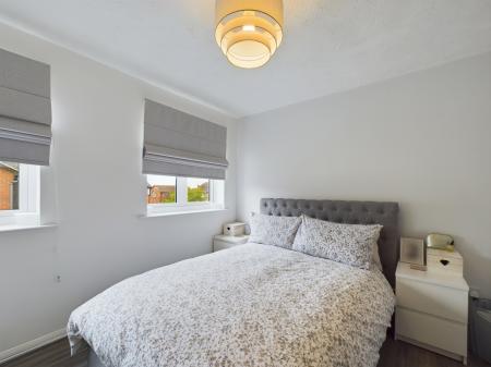 2 bedroom Flat to let in Odette Gardens, Tadley, RG26