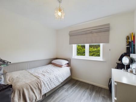 2 bedroom Flat to let in Odette Gardens, Tadley, RG26