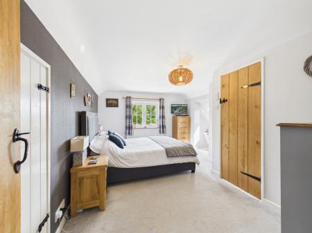 4 bedroom Semi-detached house for sale in Little London Road, Silchester, RG7