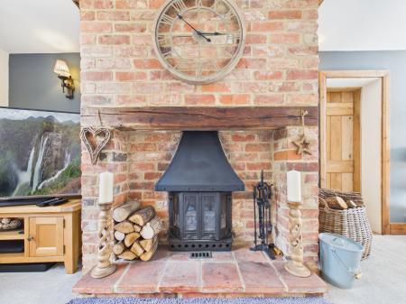 4 bedroom Semi-detached house for sale in Little London Road, Silchester, RG7