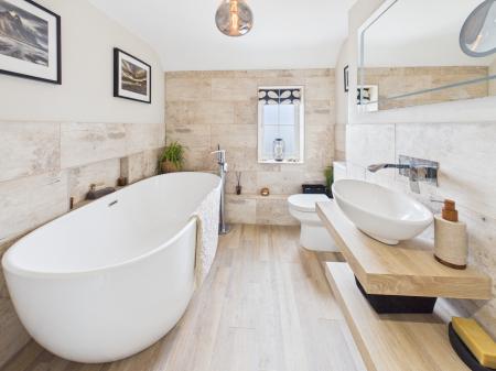 4 bedroom Semi-detached house for sale in Little London Road, Silchester, RG7