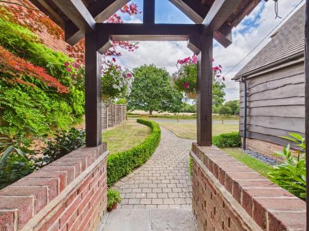 4 bedroom Semi-detached house for sale in Little London Road, Silchester, RG7