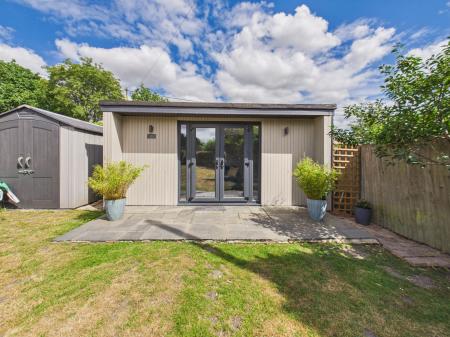 4 bedroom Semi-detached house for sale in Little London Road, Silchester, RG7