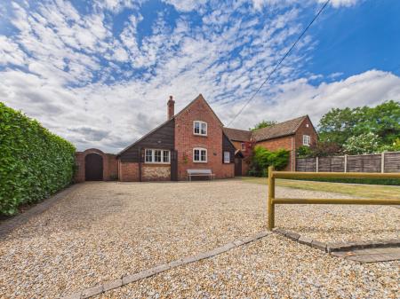 4 bedroom Semi-detached house for sale in Little London Road, Silchester, RG7