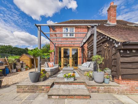 4 bedroom Semi-detached house for sale in Little London Road, Silchester, RG7