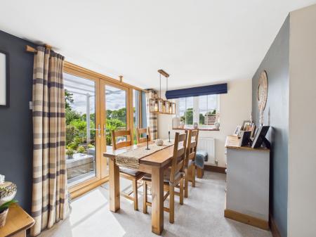 4 bedroom Semi-detached house for sale in Little London Road, Silchester, RG7