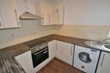 2 bedroom Flat to let in Linton Close, Tadley, RG26