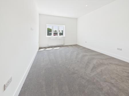 4 bedroom Detached house to let in Aldermaston Road, Pamber Green, Tadley, RG26
