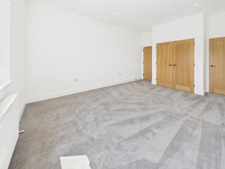 4 bedroom Detached house to let in Aldermaston Road, Pamber Green, Tadley, RG26