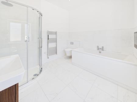 4 bedroom Detached house to let in Aldermaston Road, Pamber Green, Tadley, RG26