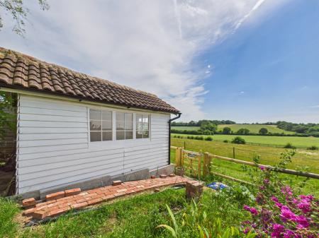 3 bedroom Semi-detached house for sale in 8 Oakley Road, Tadley, RG26
