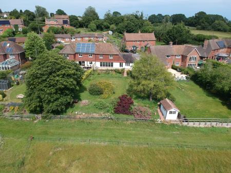 3 bedroom Semi-detached house for sale in 8 Oakley Road, Tadley, RG26