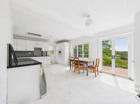 3 bedroom Semi-detached house for sale in 8 Oakley Road, Hannington, Tadley, RG26