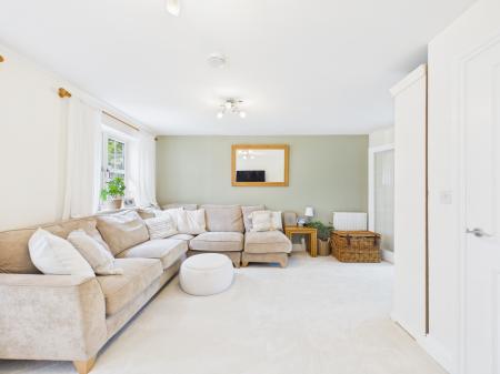 2 bedroom Semi-detached house for sale in Stanley Close, Baughurst, RG26
