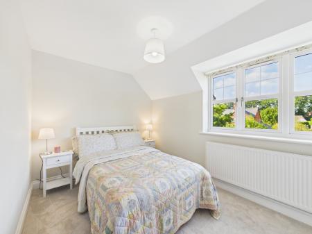 2 bedroom Semi-detached house for sale in Stanley Close, Baughurst, RG26