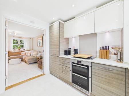 2 bedroom Semi-detached house for sale in Stanley Close, Baughurst, RG26