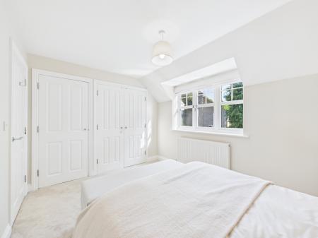 2 bedroom Semi-detached house for sale in Stanley Close, Baughurst, RG26